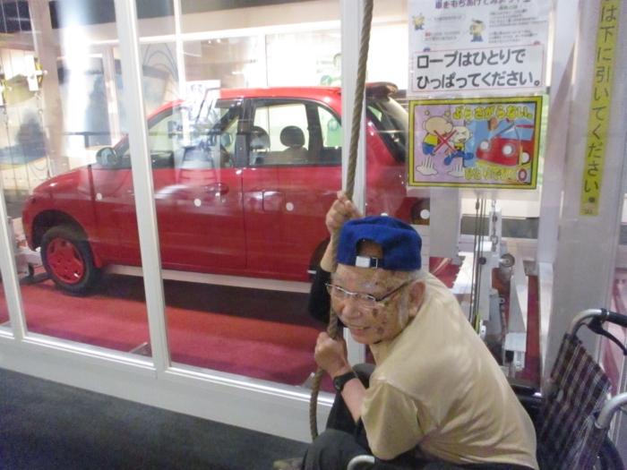わしは力持ちだ！！
